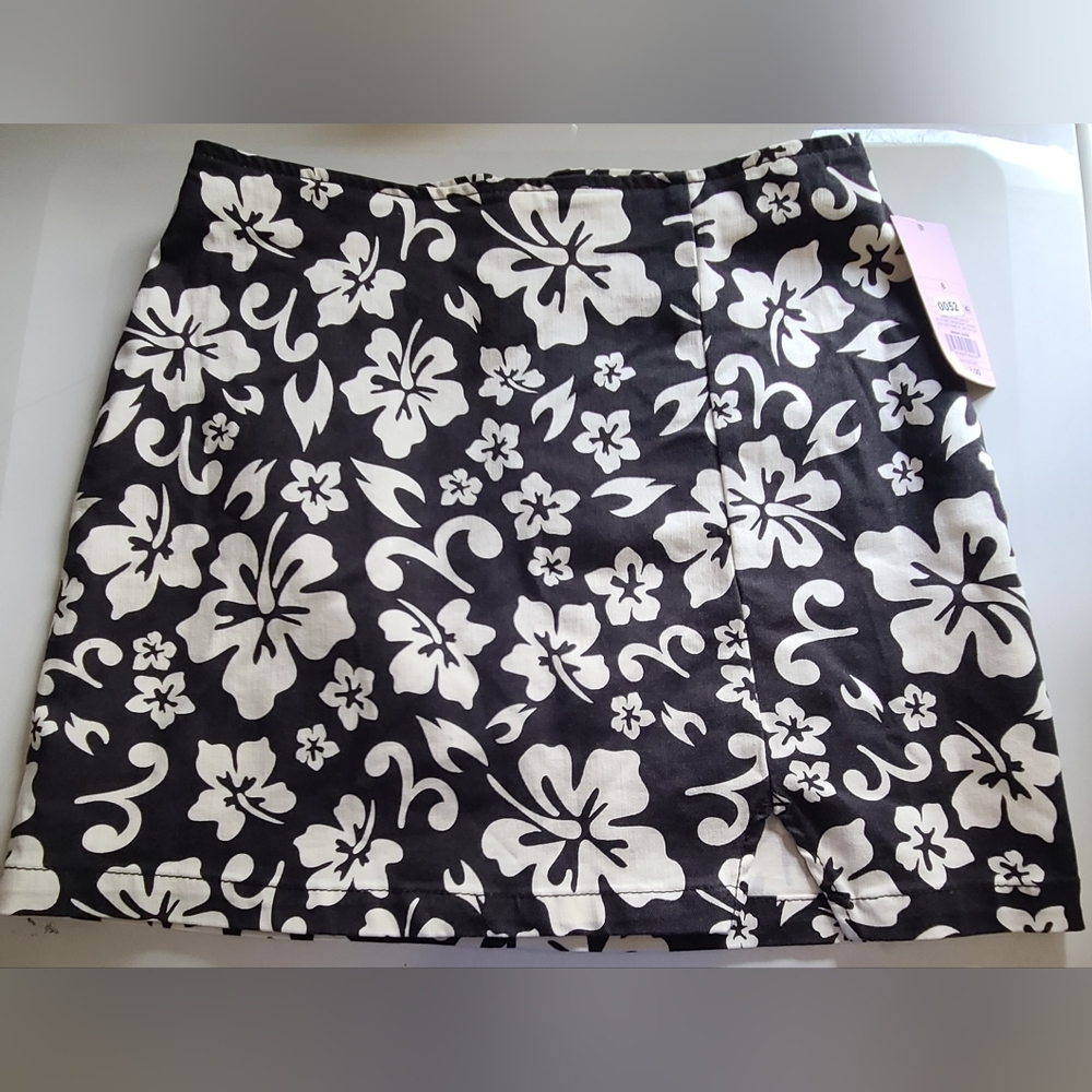 NWT Wild Fable Women's Size 8 Floral Skirt